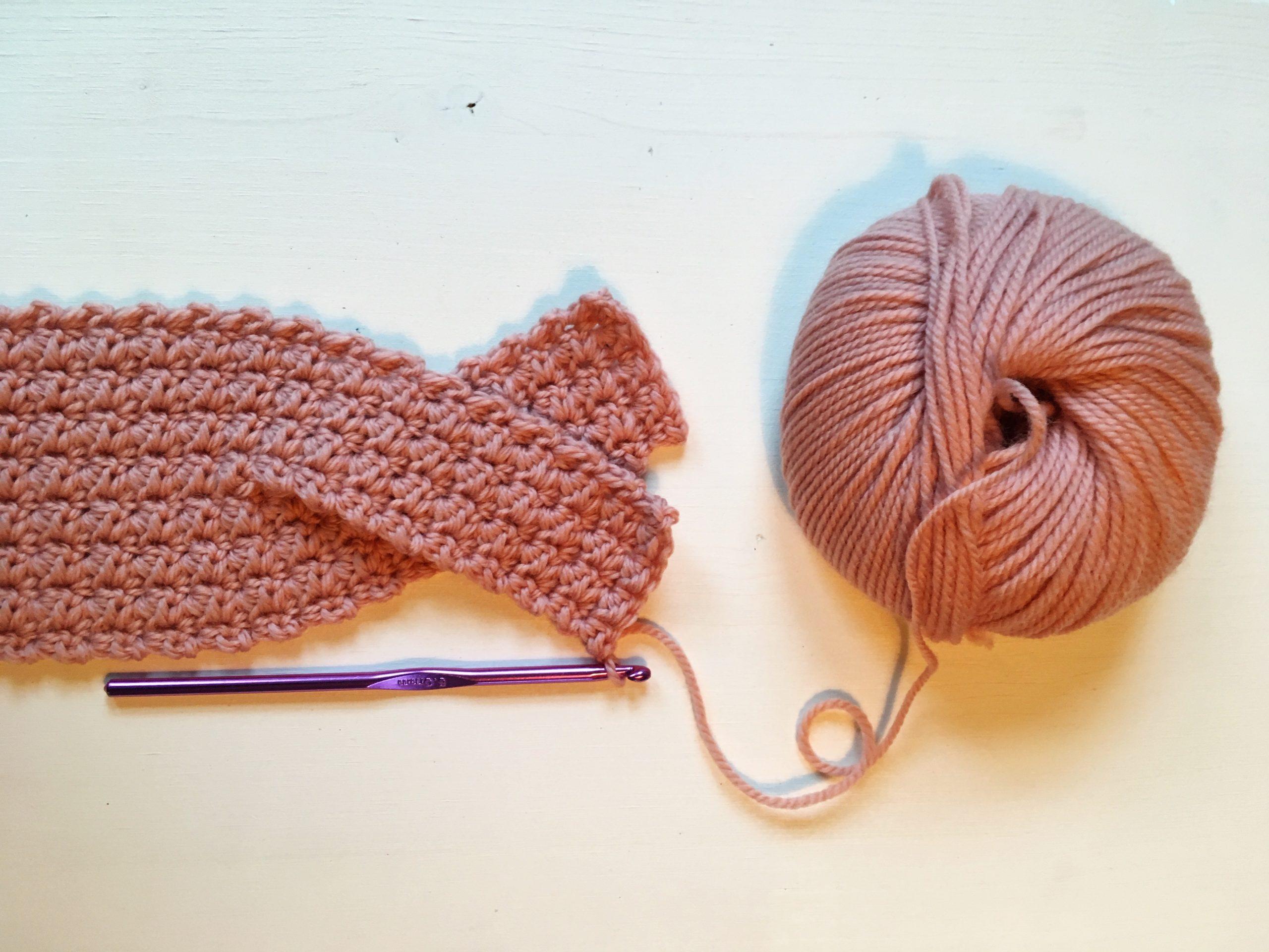 Crochet Headband by Esther Graafland