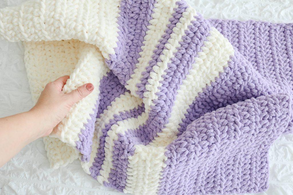 Quick and easy crochet blanket for beginners