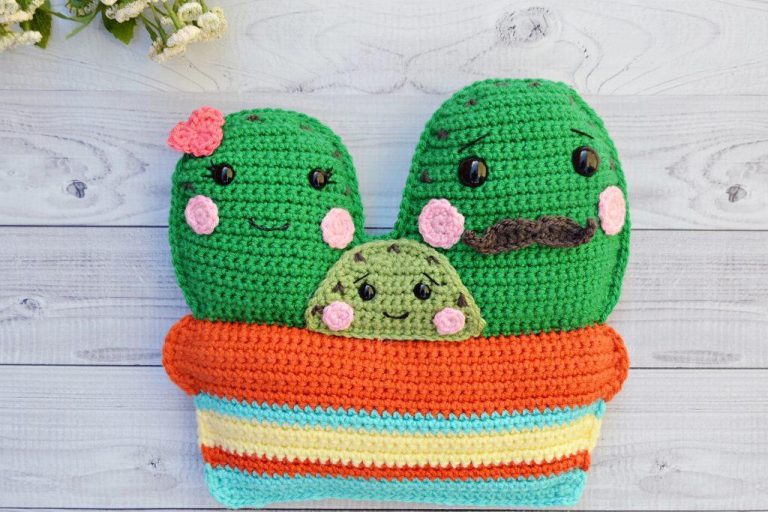 Crochet Kawaii Succulent: A Fun Free Pattern