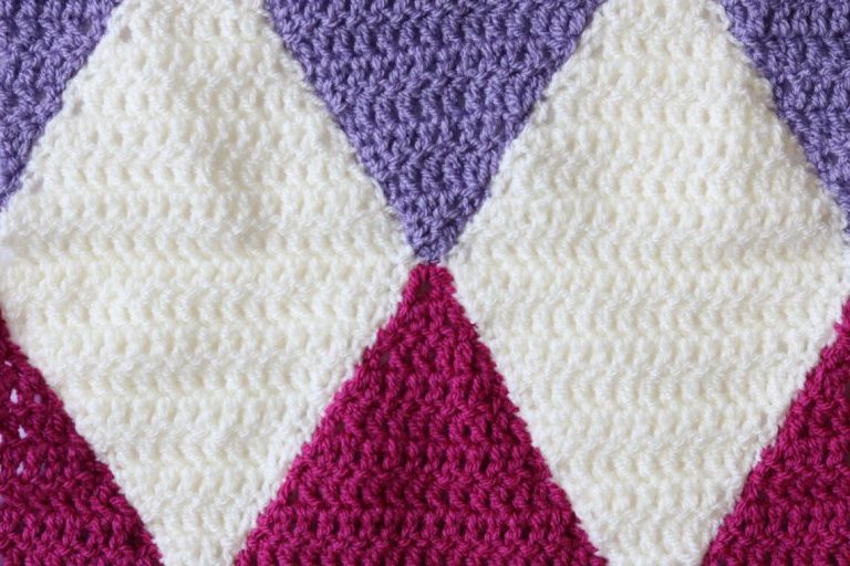 How to Crochet a Harlequin Stitch Blanket: Free Pattern