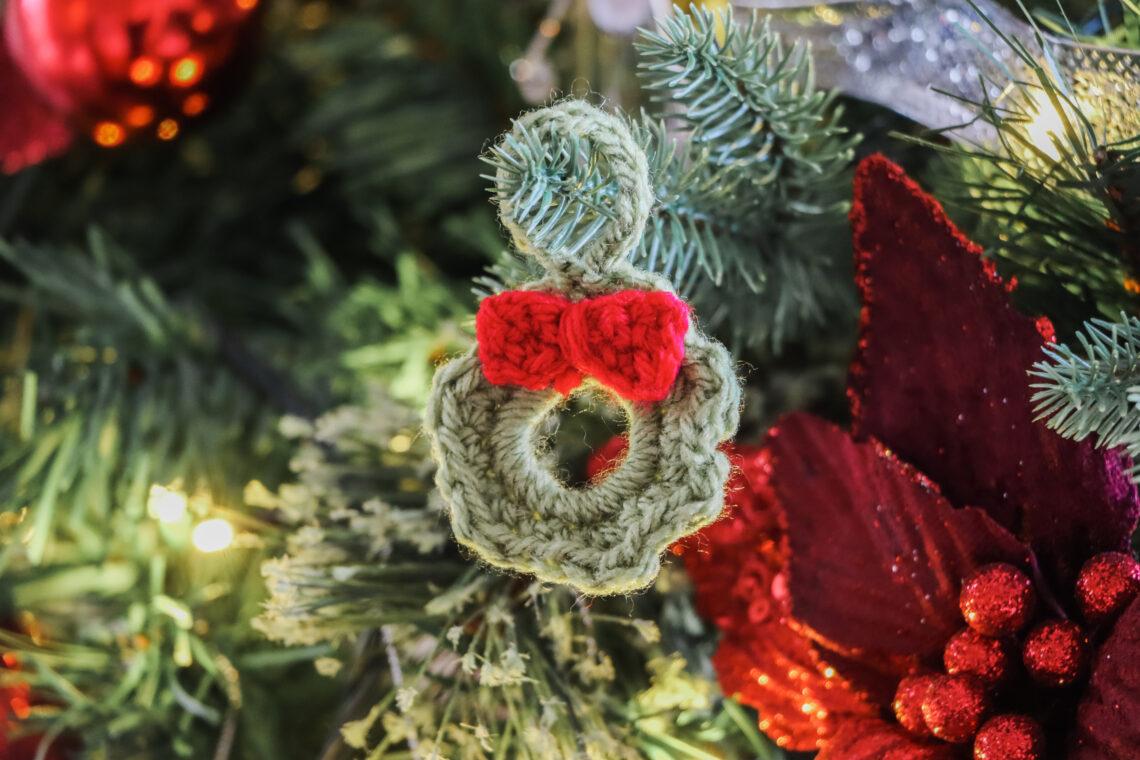 Mini Crochet Christmas Wreath