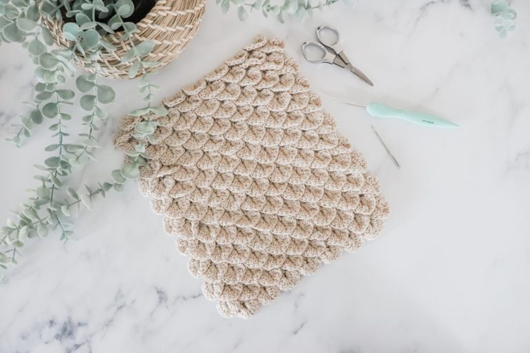 Learn How to Crochet Crocodile Stitch: Pattern & Tutorial