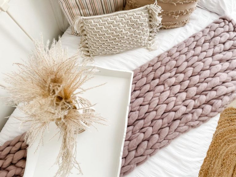 Hand Crochet Blanket: Free Tutorial