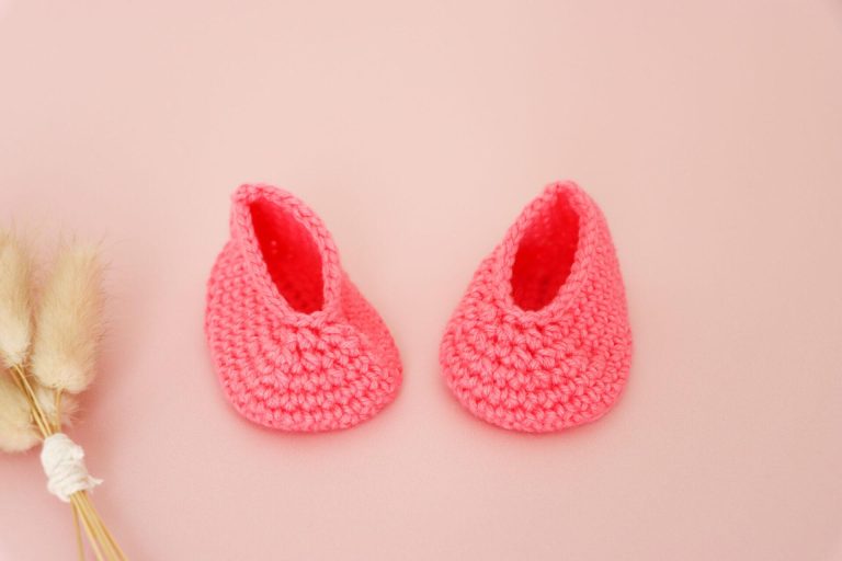 How to Crochet Baby Booties