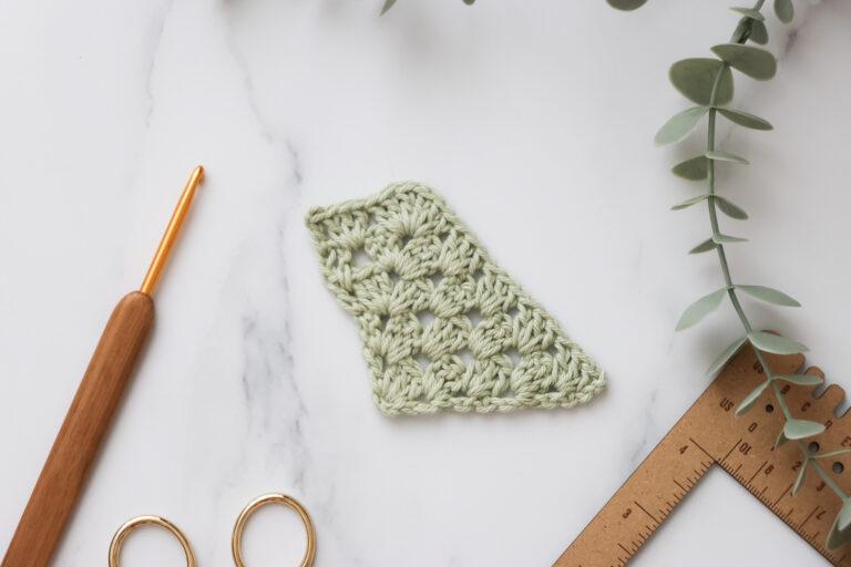 How to Crochet the Granny Hexagon Quarter