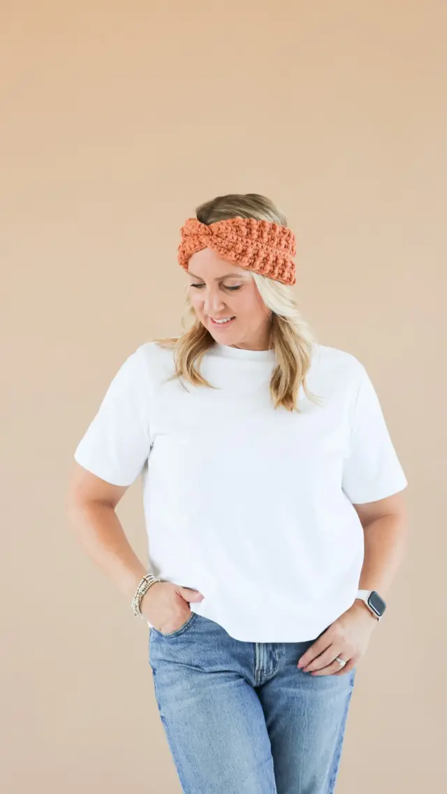 Textured Ear Warmer 🍁 comment CFE for the links.

This quick and easy twisted ear warmer uses simple stitches for amazing texture! No fiddly bobbles to make!

Comment CFE and I’ll send you the links!